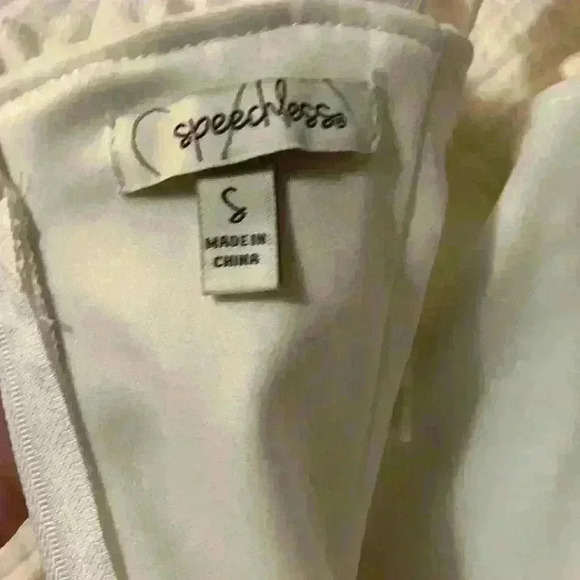 Delicate White Dress - Picture 5 of 5